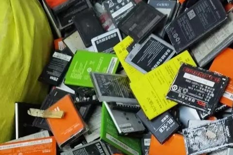 麒麟东山正规公司回收铁锂电池,铅酸蓄电池回收